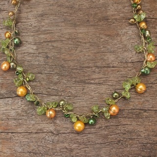Handcrafted By Golden Silk Freshwater Pearl and Peridot Tropical Elite Strand Necklace (Thailand)