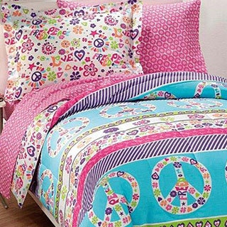 Peace and Love Plain Weave Printed Full Size 7-piece Bed in a Bag with Sheet Set