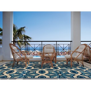 Modern Ivory/ Blue Outdoor Area Rug (7'10 x 10'10)