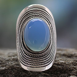 Handcrafted Sterling Silver Jaipur Skies Anodized Aluminum Chalcedony Ring (India)